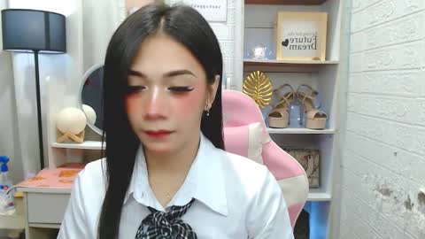 Snapshot of exotictssavie chatting on 11.05.25 exotictssavie online show from 11.05.25