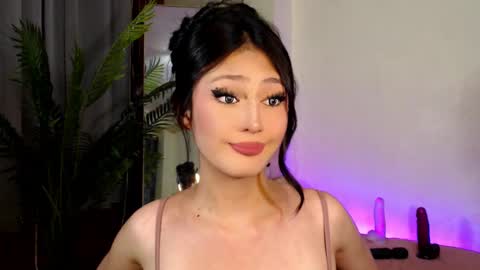 Snapshot of expensive_candyx chatting on 12.14.24 Candy online show from 12.14.24