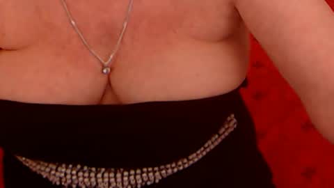 Alana online show from 12.26.24