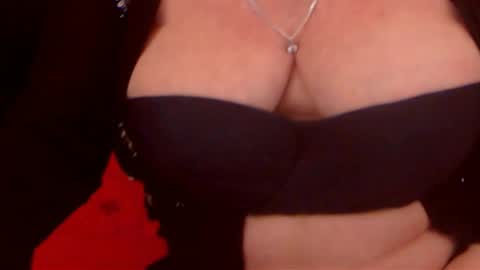 Alana online show from 01.16.25