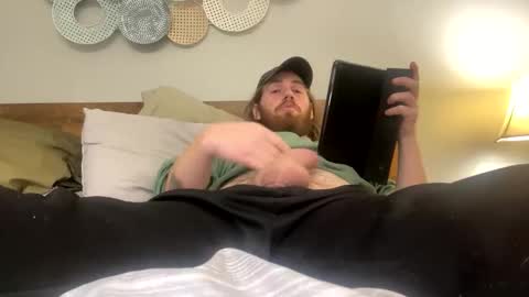 Snapshot of explosive_andyy chatting on 11.12.25 Explosivee andyy online show from 11.12.25