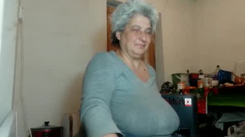 Snapshot of exquisitemature chatting on 01.18.25 ExquisiteMature online show from 01.18.25