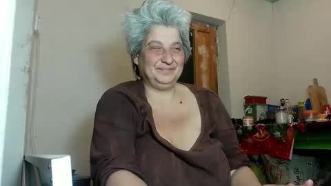 Snapshot of exquisitemature chatting on 01.28.25 ExquisiteMature online show from 01.28.25