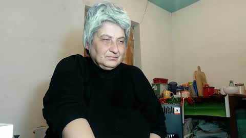 Snapshot of exquisitemature chatting on 02.06.25 ExquisiteMature online show from 02.06.25