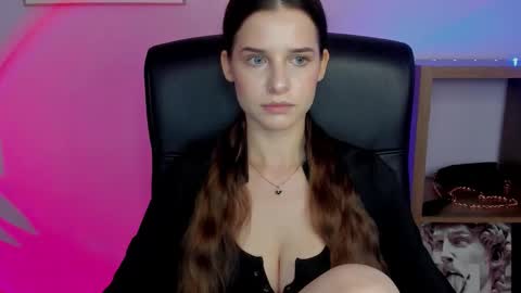 Maya online show from 09.16.25