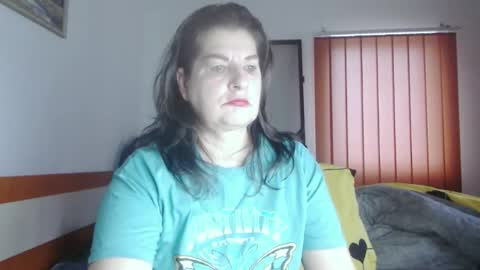 Snapshot of extasymature chatting on 10.26.25 ExtasyMature online show from 10.26.25