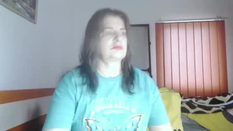 Snapshot of extasymature chatting on 10.27.25 ExtasyMature online show from 10.27.25