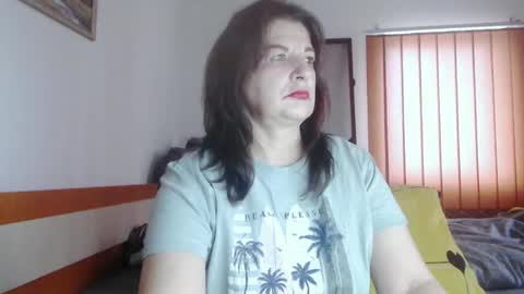 Snapshot of extasymature chatting on 10.28.25 ExtasyMature online show from 10.28.25