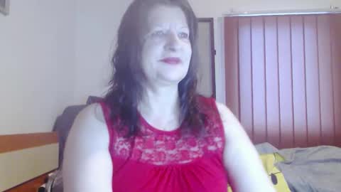 Snapshot of extasymature chatting on 11.24.25 ExtasyMature online show from 11.24.25