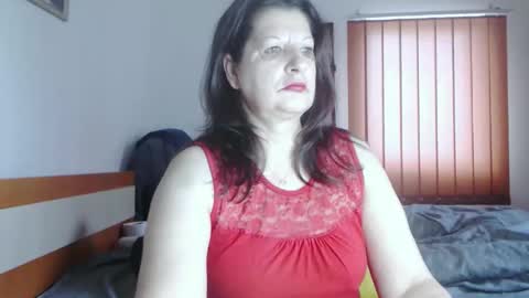 Snapshot of extasymature chatting on 11.26.25 ExtasyMature online show from 11.26.25