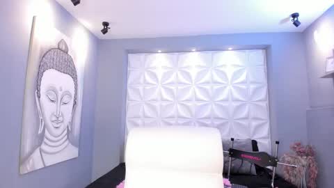 Nina online show from 03.13.26