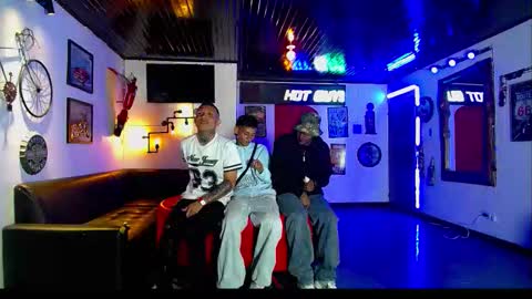 extrangers online show from 02.27.26