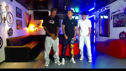 extrangers online show from 02.28.26