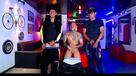 extrangers online show from 03.05.26