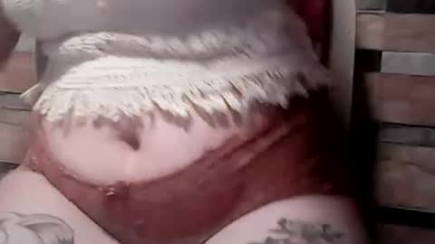 extremelydmilkyboobs online show from 08.08.26