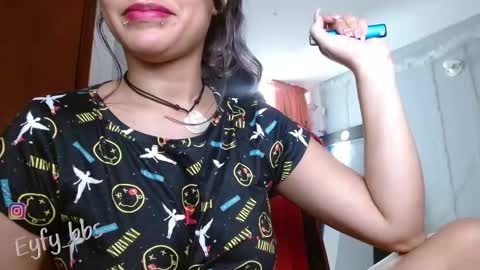 Snapshot of eyfy_bbs chatting on 02.11.25 Nadia online show from 02.11.25