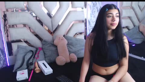 eylin_sofia online show from 12.14.24