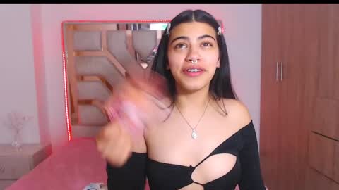 eylin_sofia online show from 02.14.25