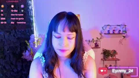 Snapshot of eymmy_24 chatting on 03.10.26 eymmy_24 online show from 03.10.26