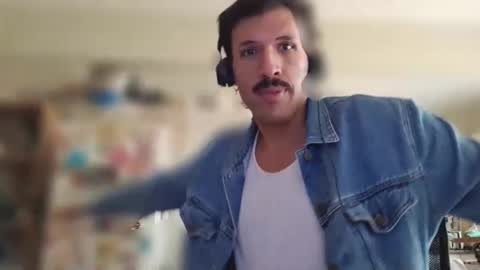 Snapshot of ezlajfer chatting on 03.27.26 venusah online show from 03.27.26