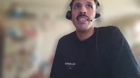 Snapshot of ezlajfer chatting on 04.02.26 venusah online show from 04.02.26