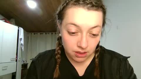 Snapshot of ezlngirl chatting on 12.13.24 Aimee online show from 12.13.24