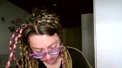 Snapshot of ezlngirl chatting on 01.19.26 Aimee online show from 01.19.26