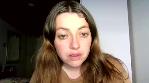 Snapshot of ezlngirl chatting on 04.21.26 Aimee online show from 04.21.26