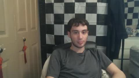 Ezra Naamah online show from 03.11.25