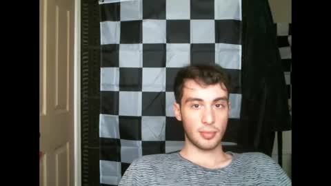 Ezra Naamah online show from 03.12.25