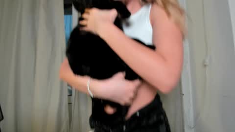  if you dont have fansly account yet use this link to registration    online show from 02.05.25