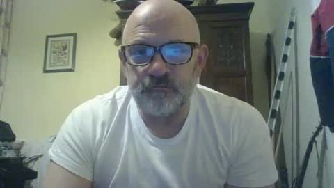 Snapshot of f1zzeek chatting on 04.02.26 f1zzeek online show from 04.02.26