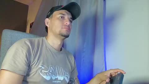 Snapshot of fabi_calde chatting on 02.04.25 fabi online show from 02.04.25