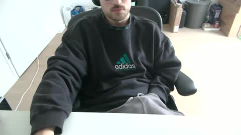 Snapshot of fabian_196 chatting on 03.25.26 Call me bitch online show from 03.25.26