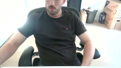 Snapshot of fabian_196 chatting on 05.24.26 Call me bitch online show from 05.24.26
