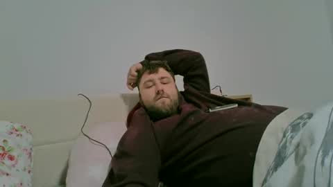 Snapshot of fabili1995 chatting on 11.28.25 fabili1995 online show from 11.28.25