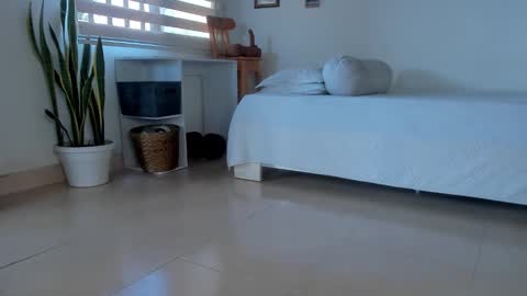 -  A N D E R online show from 12.15.25