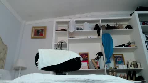 facecum01 online show from 05.02.26