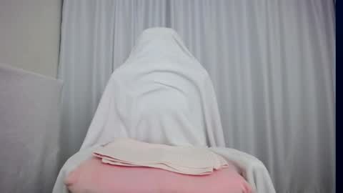 Snapshot of faceless___ chatting on 09.24.25 Bree online show from 09.24.25