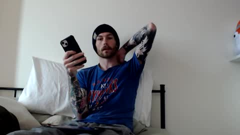 Snapshot of facialfan44 chatting on 11.03.25 facialfan44 online show from 11.03.25