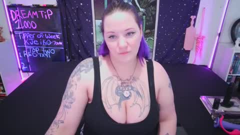 Snapshot of faeofmyth chatting on 09.17.25 faeofmyth online show from 09.17.25