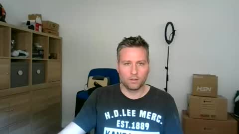 Snapshot of faer_087 chatting on 05.21.26 faer_087 online show from 05.21.26