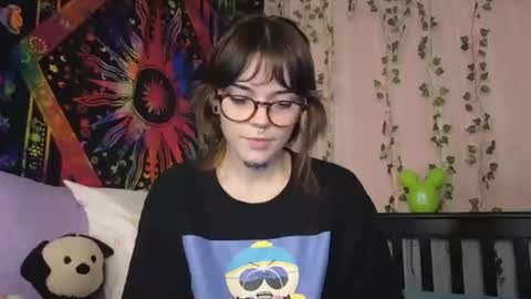 Snapshot of faerienugs chatting on 01.11.26 Faerie 3 online show from 01.11.26