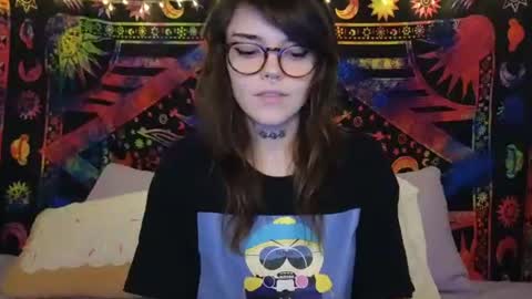 Snapshot of faerienugs chatting on 02.28.26 Faerie 3 online show from 02.28.26