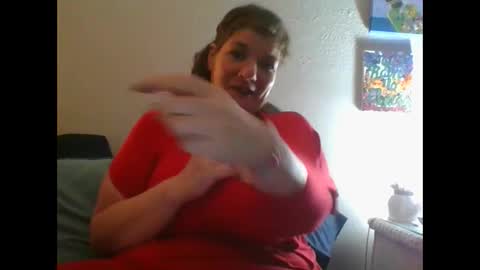 Snapshot of faidramae chatting on 02.10.25 faidra mae online show from 02.10.25