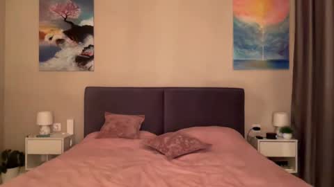 Snapshot of fairy_bloomix chatting on 03.04.25 Bloom  online show from 03.04.25