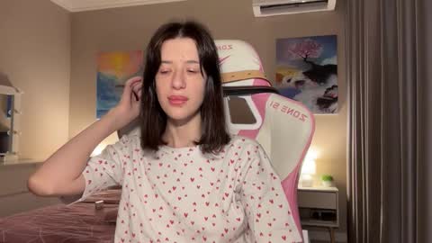 Snapshot of fairy_bloomix chatting on 10.31.25 Bloom  online show from 10.31.25