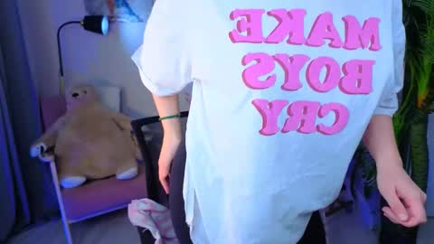 Snapshot of fairy_tara chatting on 11.16.25 Tara online show from 11.16.25