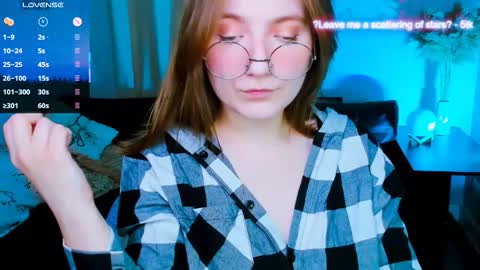 Snapshot of fairy_tara chatting on 12.02.25 Tara online show from 12.02.25