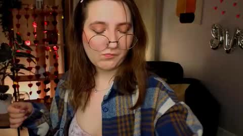 Snapshot of fairy_tara chatting on 02.15.26 Tara online show from 02.15.26